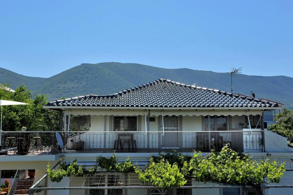 "Elegant & Quiet House" Apartment Igoumenitsa Exterior photo